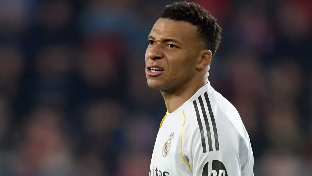 «Реал Мадрид» дәрігерлері Мбаппені емдеуде қателік жіберген