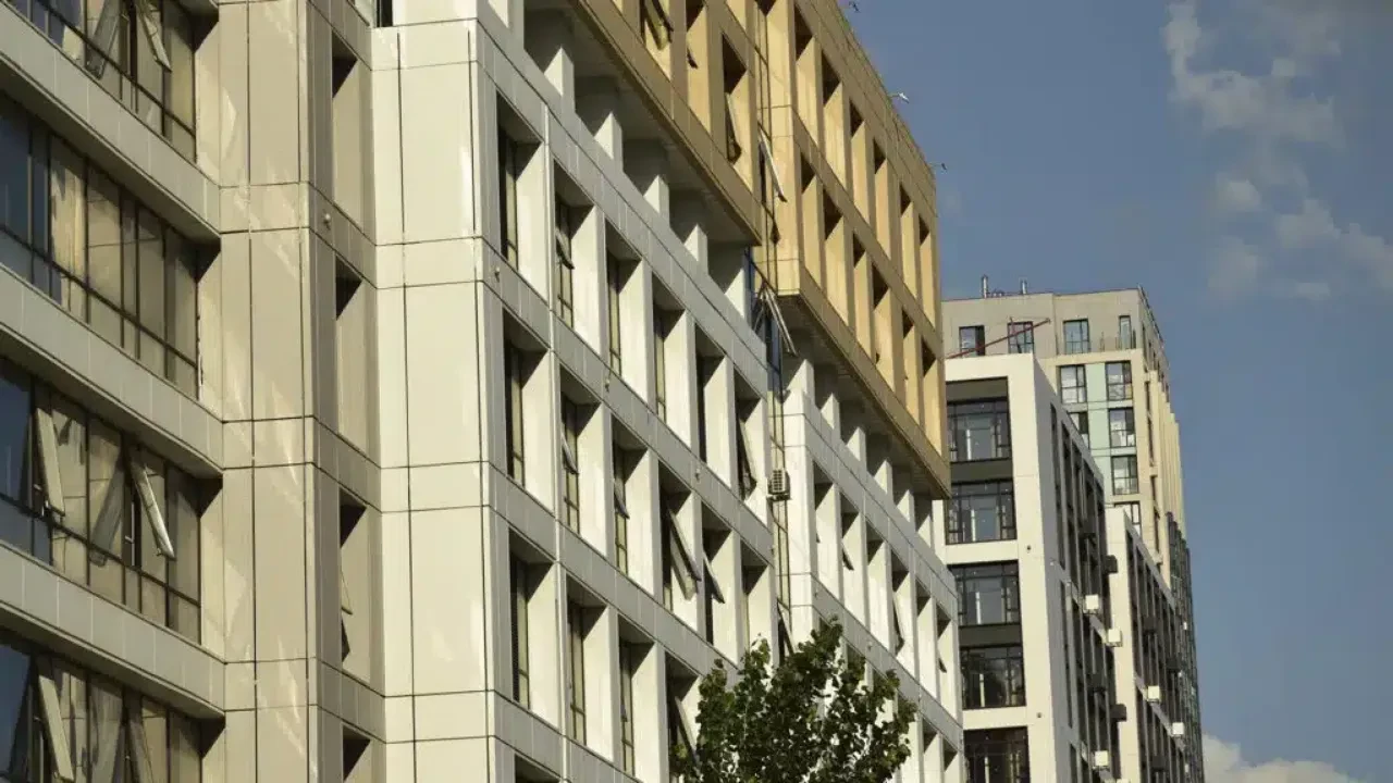 Бір адамның атында 1015 пәтер бар: Қазақстанда ең ірі меншік иелері белгілі болды