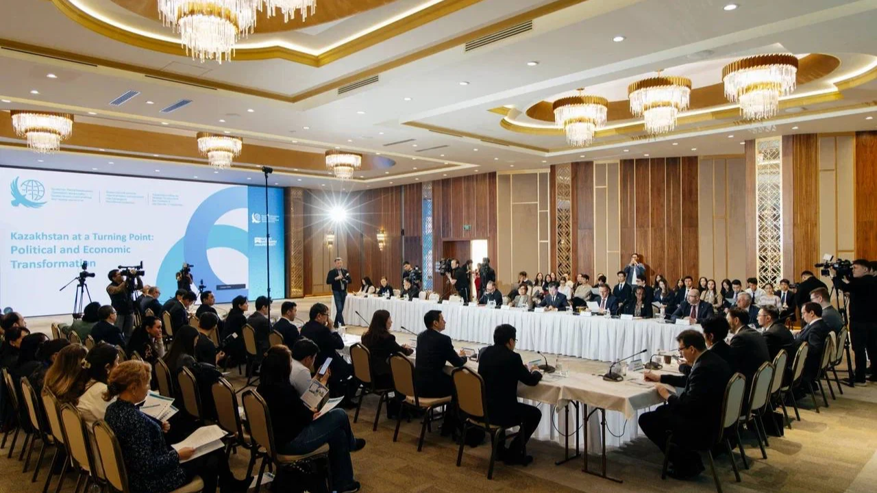 Конституциялық реформа және Қазақстанның келешегі: ҚСЗИ шетелдік сарапшылармен бірлесіп дайындалған баяндаманы ұсынды