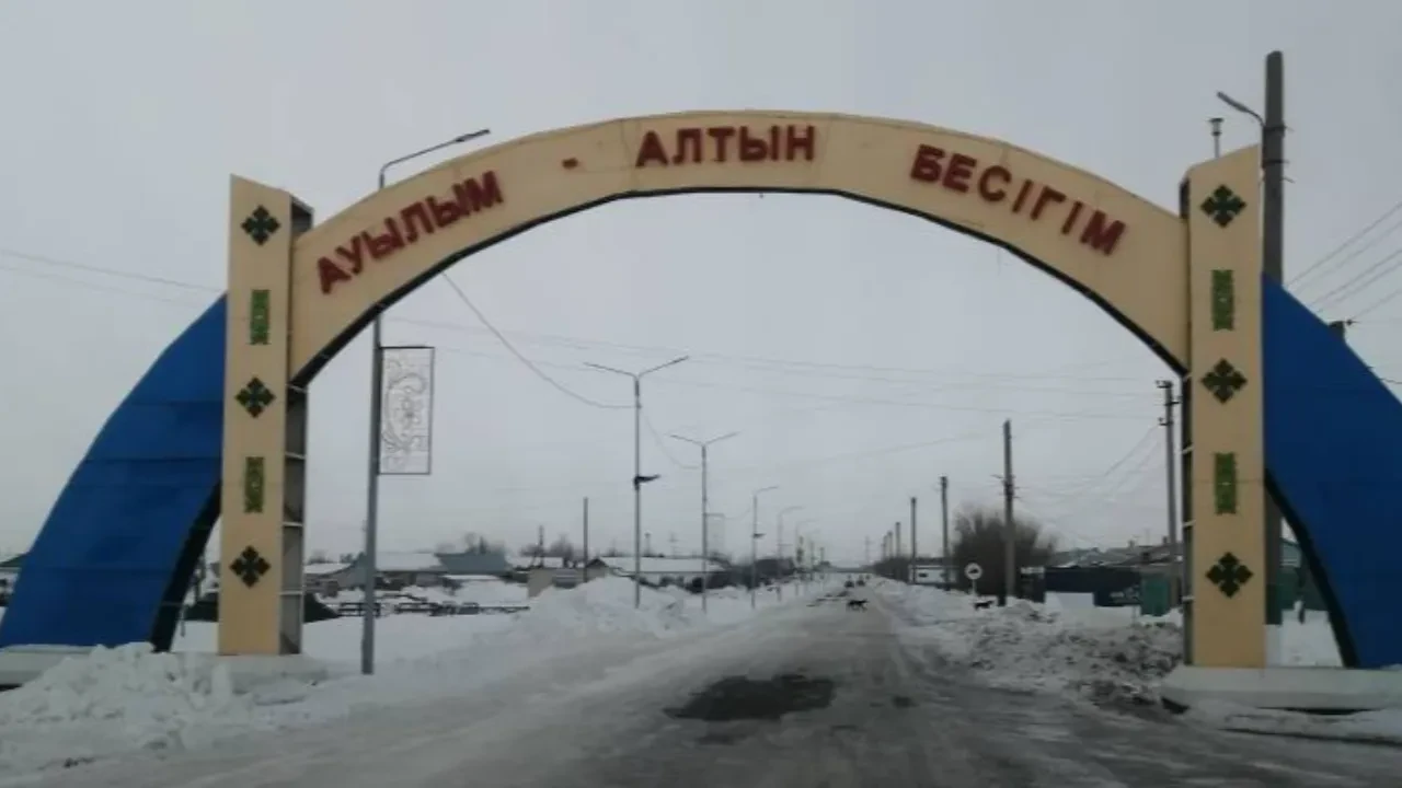 Массовое ДТП в Карагандинской области: на закрытой трассе столкнулись 5 машин