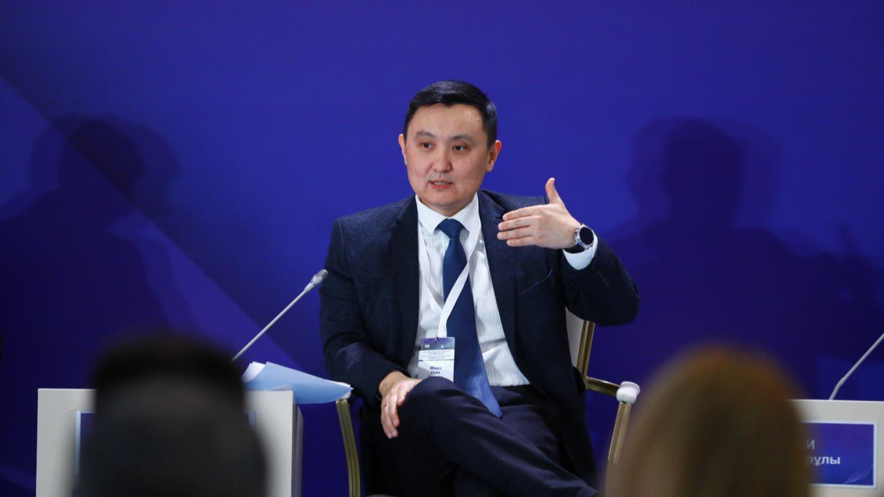 Жас ұрпақтың үні: сарапшы референдумның не себепті жастардың болашағы үшін тағдыршешті болатынын айтты