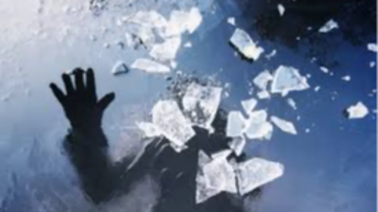 Лед унес жизнь сотрудника ЧС в Жетысуйской области