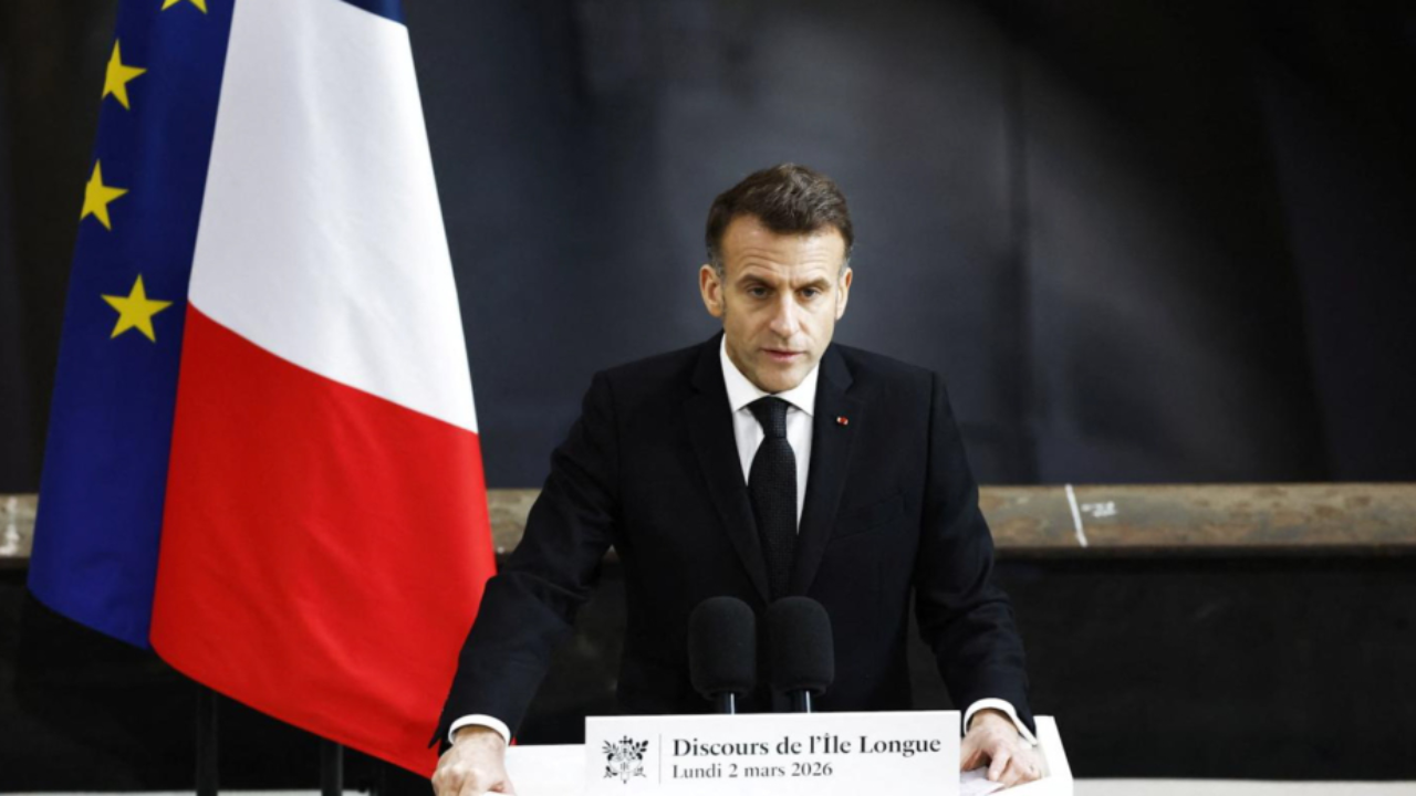 Франция ядролық қаруын көбейтпек