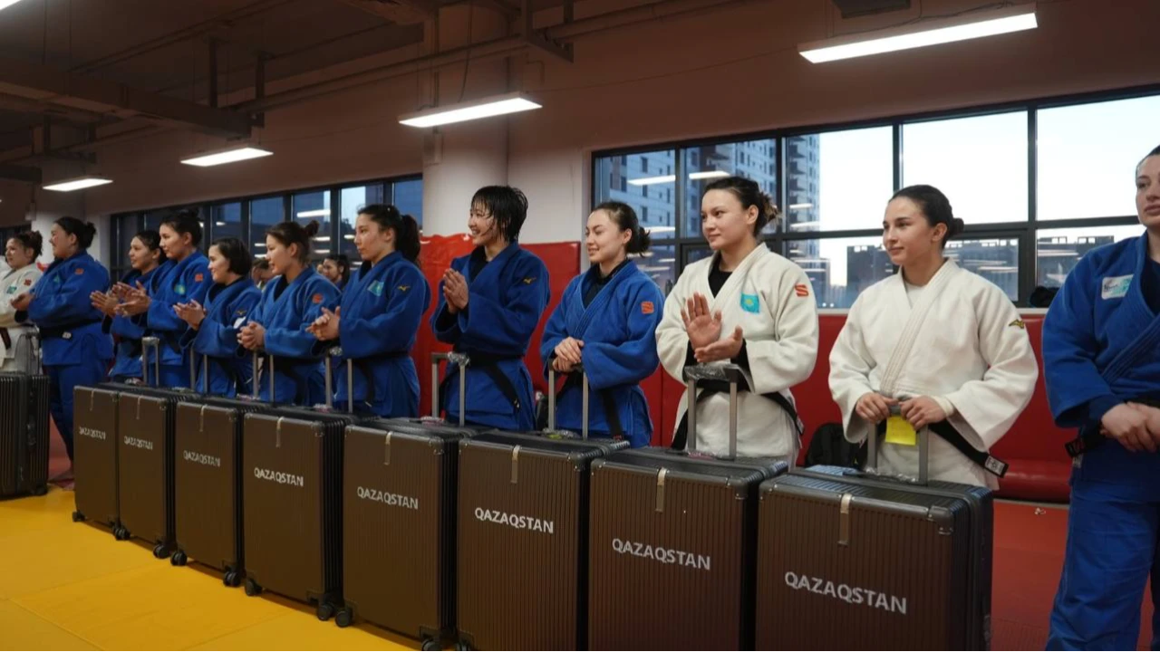 Қазақстан ұлттық құрамалары алғаш рет толық спорттық киім жиынтығымен қамтылып жатыр