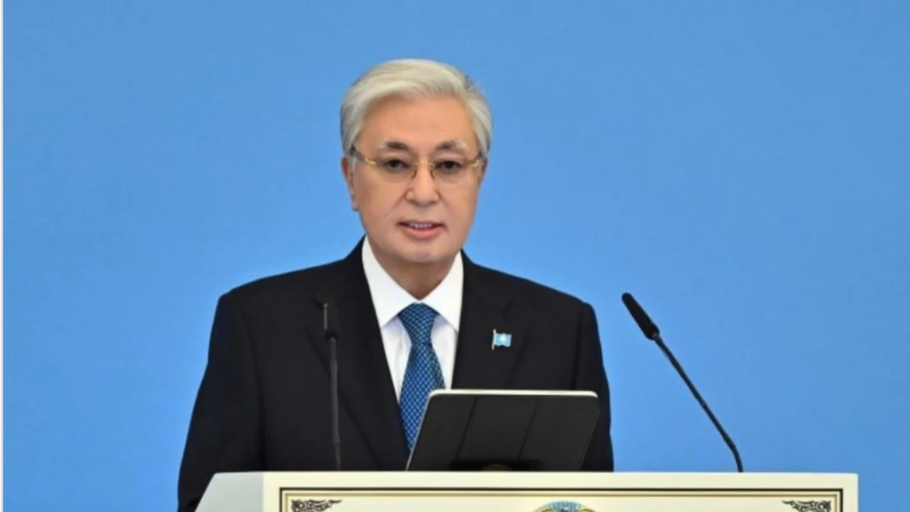 Президент елдің әлеуметтік-экономикалық дамуына, заң мен тәртіпті нығайтуға  үлес қосқан азаматтарды  наградтады