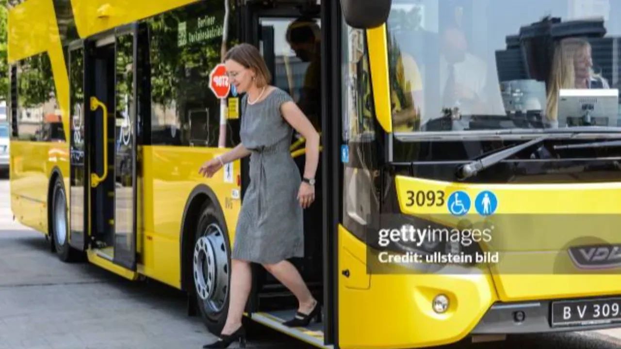 В Европе гражданам предложили минимизировать полеты и поездки