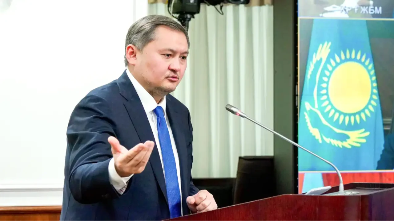 Биыл ҰБТ қалай өтеді? Министр Саясат Нұрбек түсіндірді