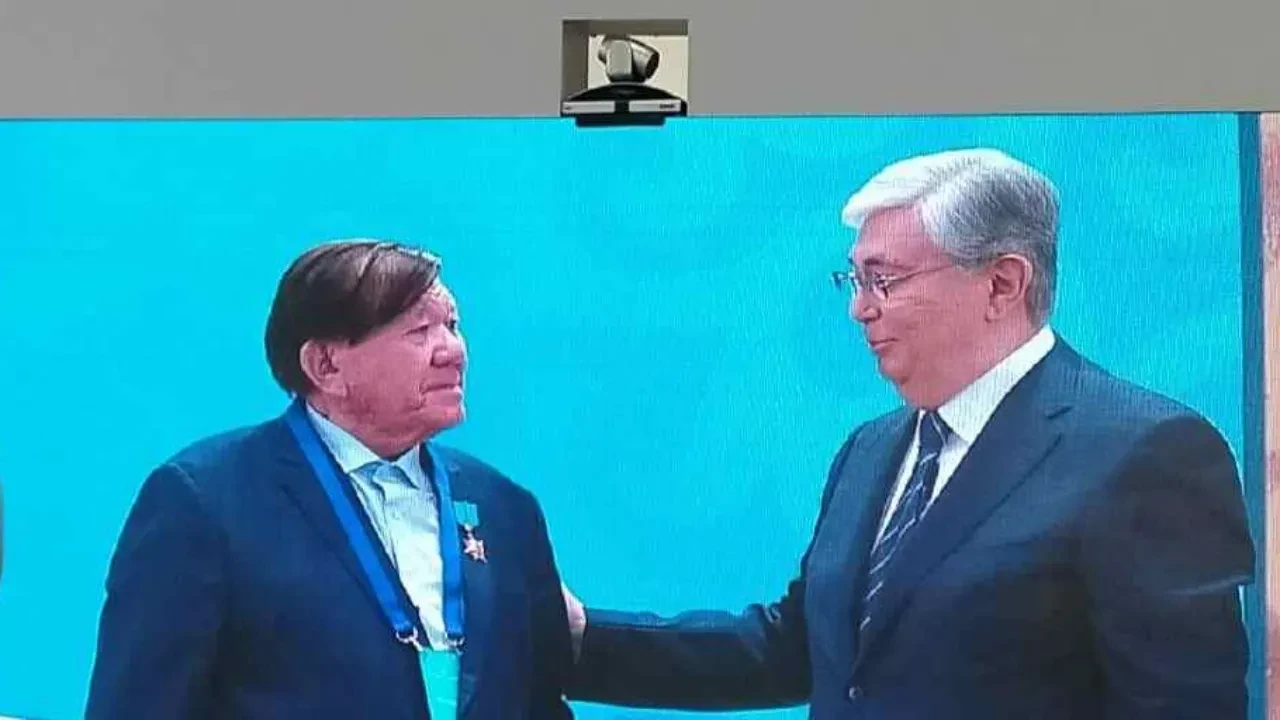 Касым-Жомарт Токаев выразил соболезнования в связи с гибелью Мухтара Шаханова