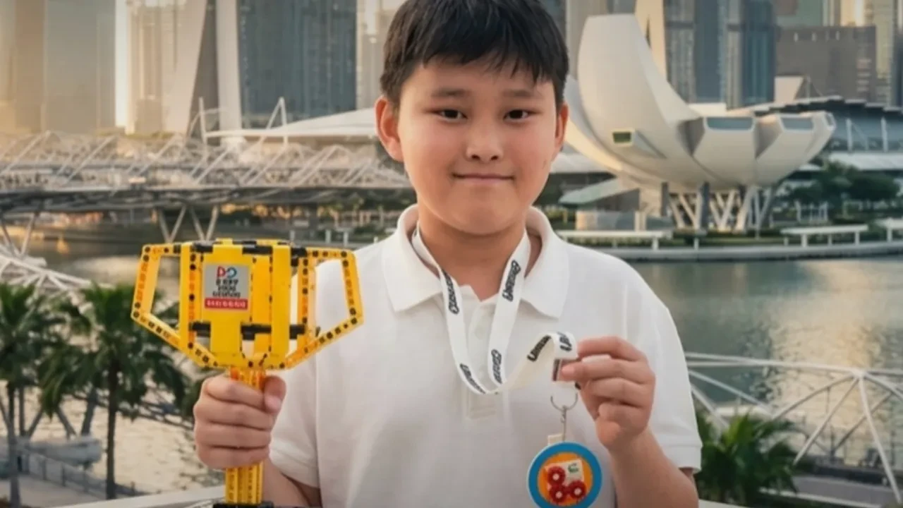 Школьник из Казахстана стал одним из лучших юных робототехников планеты