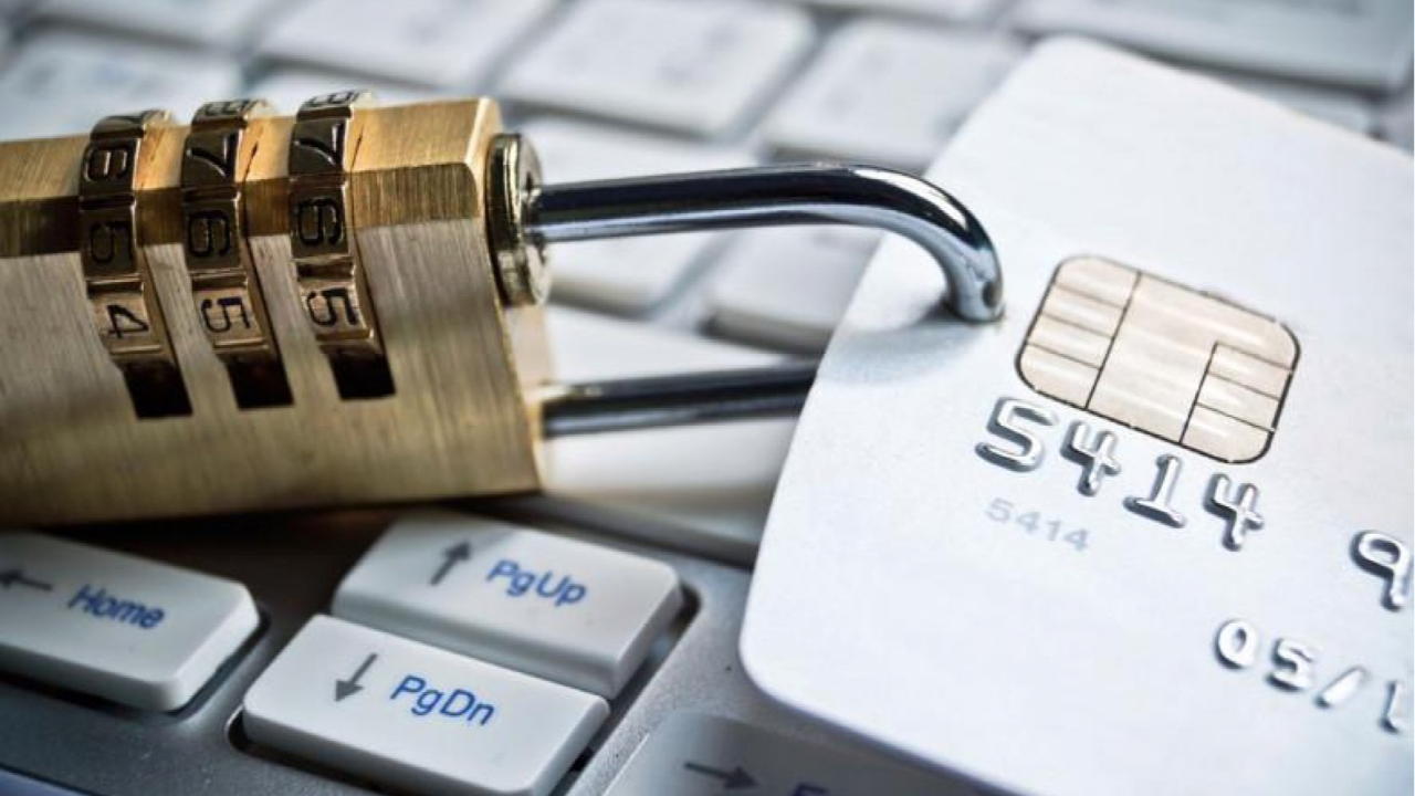 Қарызы жоқтардың шоты неге жабылды? Мемлекеттік кірістер комитеті түсініктеме берді