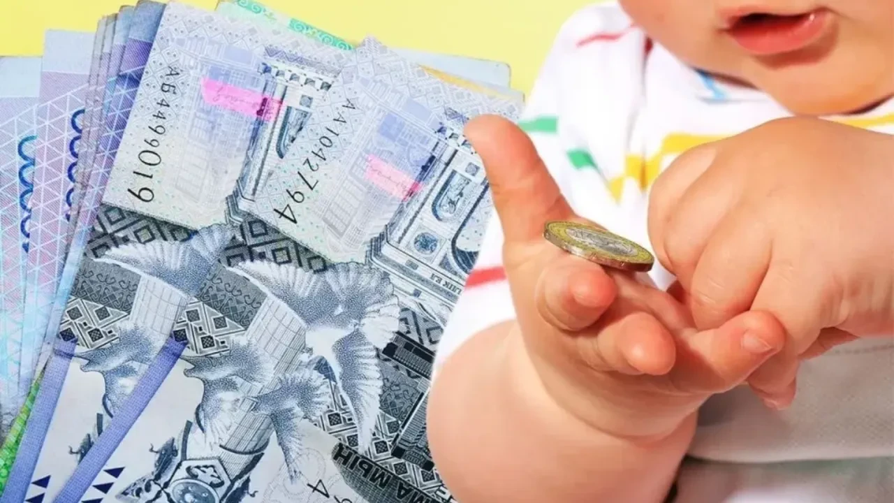Бала жәрдемақысы неге түспей жатыр: Еңбек министрлігі түсініктеме берді