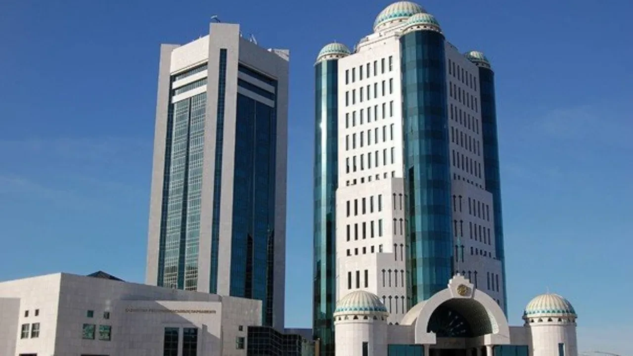 Мәжіліс Құрылтай туралы заң жобасын жұмысқа алды