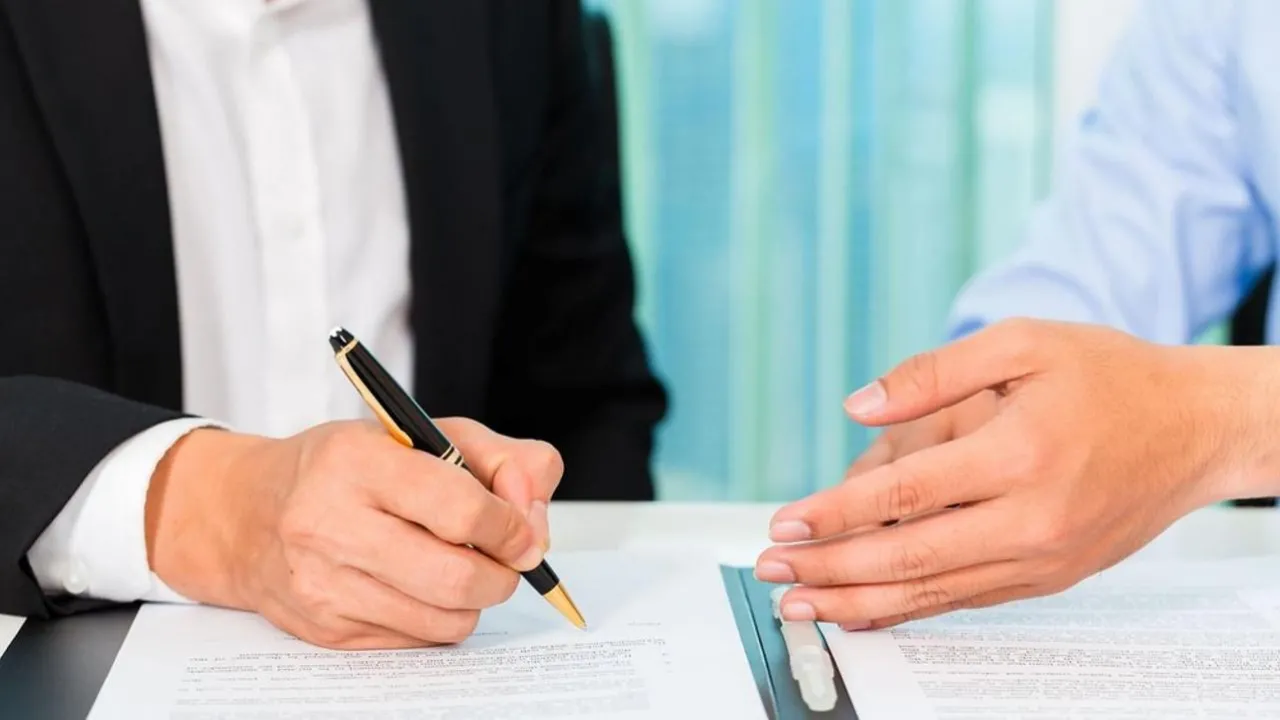 Жұмыс берушілер қызметкерлерді жаппай штатқа қайтаруға мәжбүр болмақ