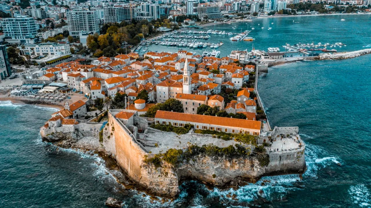 МИД Казахстана подготовил приятный сюрприз к началу сезона отпусков