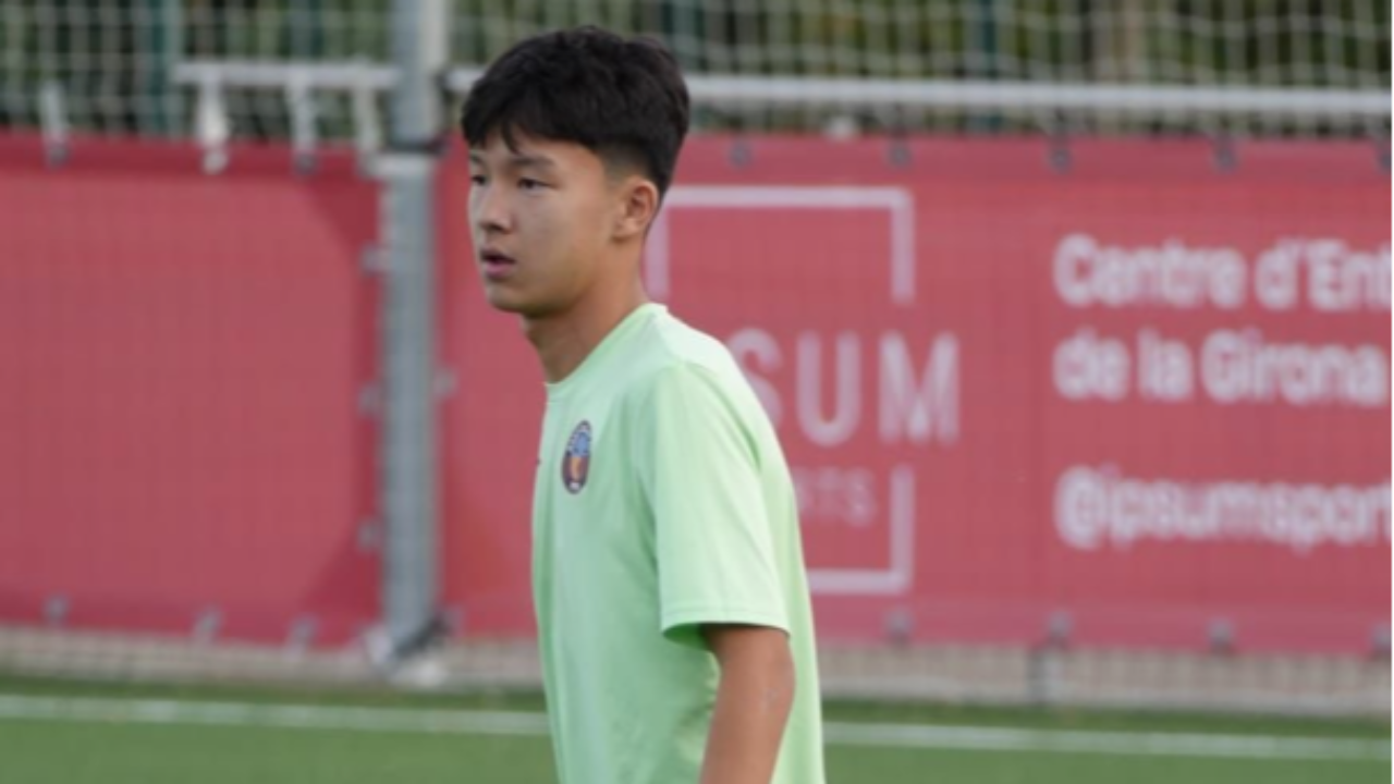 Қазақ баласы «Барселонамен» келісімшартқа отырды