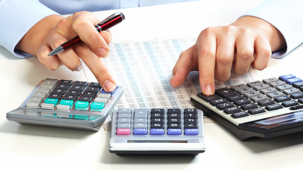 Әлем миллиардерлері салықтан 3,5 триллион доллардан астам қаржы жасырып отыр