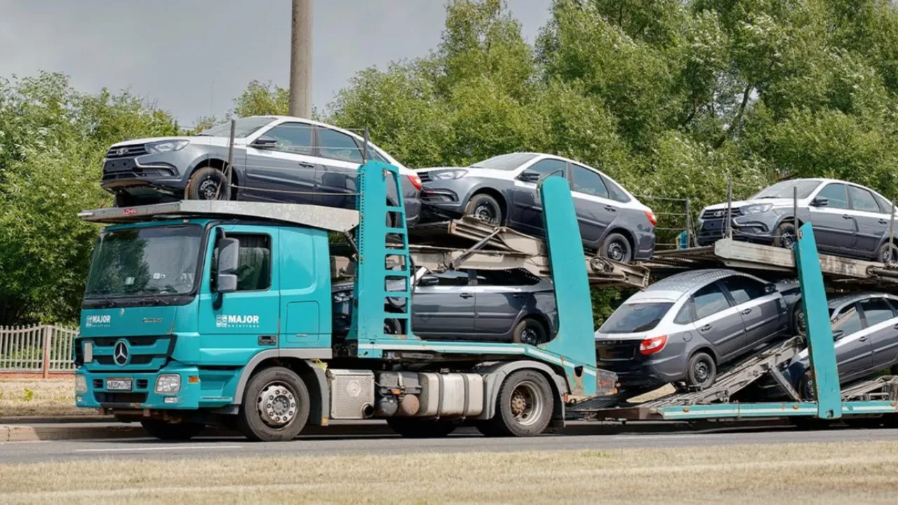 Қазақстан Ресейден әкелінетін көліктерге утиль алымын арттырмақ