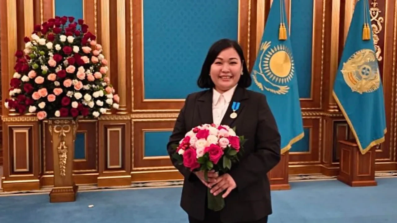 Токаев наградил Асию Ермухамбетову за инновационный прорыв на стыке химии и Искусственного Интеллекта
