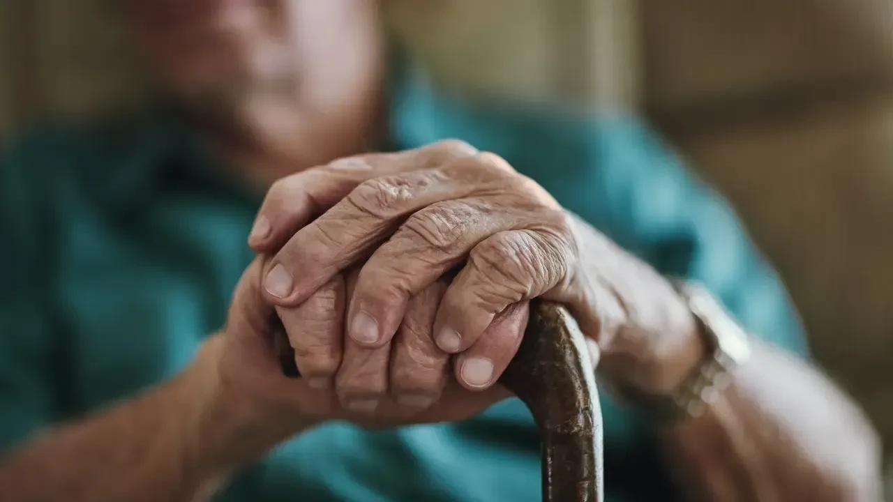 Қазақстанда еңбек өтілі мен денсаулық жағдайына байланысты ерте зейнетке шығу ұсынылды