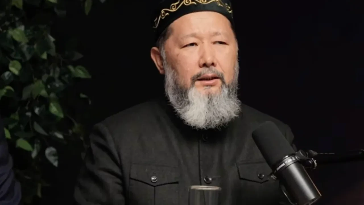 Почему «Алла», а не «Аллаһ»: ученые выступили против «арабизации» казахской речи