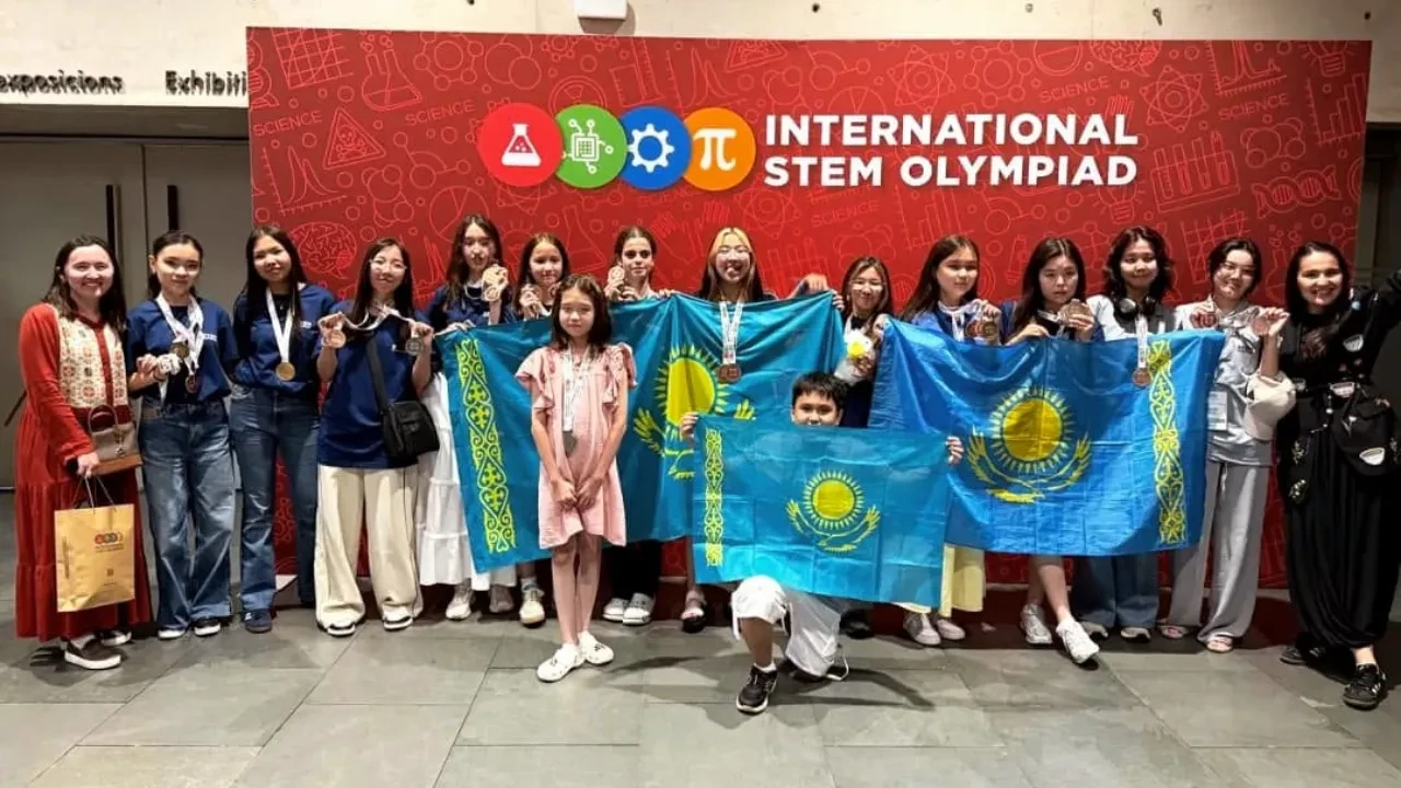 ХАЛЫҚАРАЛЫҚ ОЛИМПИАДАДА ТОП ЖАРҒАН ОҚУШЫЛАР ЕЛГЕ ОРАЛДЫ