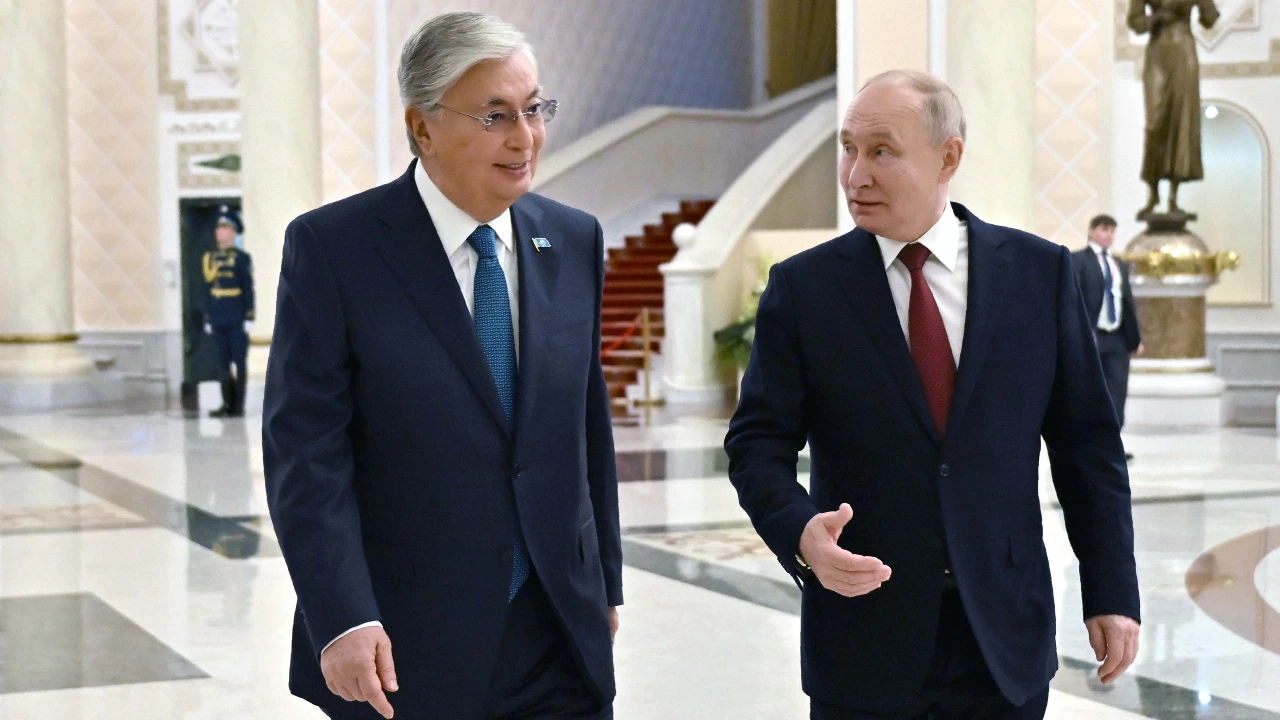 Путин прилетит в Астану 27 мая