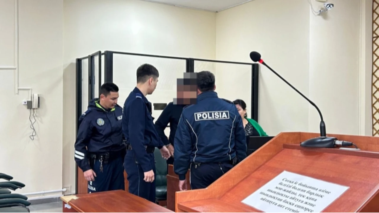 Бывшего руководителя аппарата Акима Актобе приговорили к трем годам тюрьмы