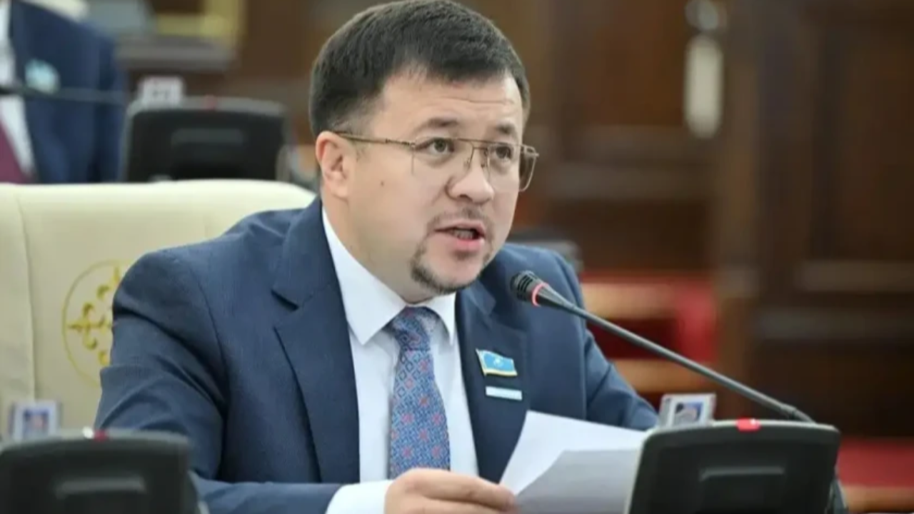 «AMANAT» фракциясы шетелдік қаржыландыруды бақылауды күшейтуді ұсынады