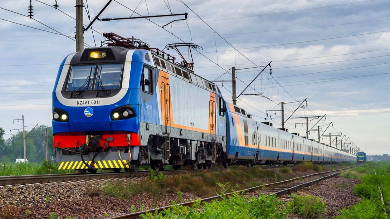 1 шілдеден бастап елімізде 30 жаңартылған теміржол вокзалы іске қосылады