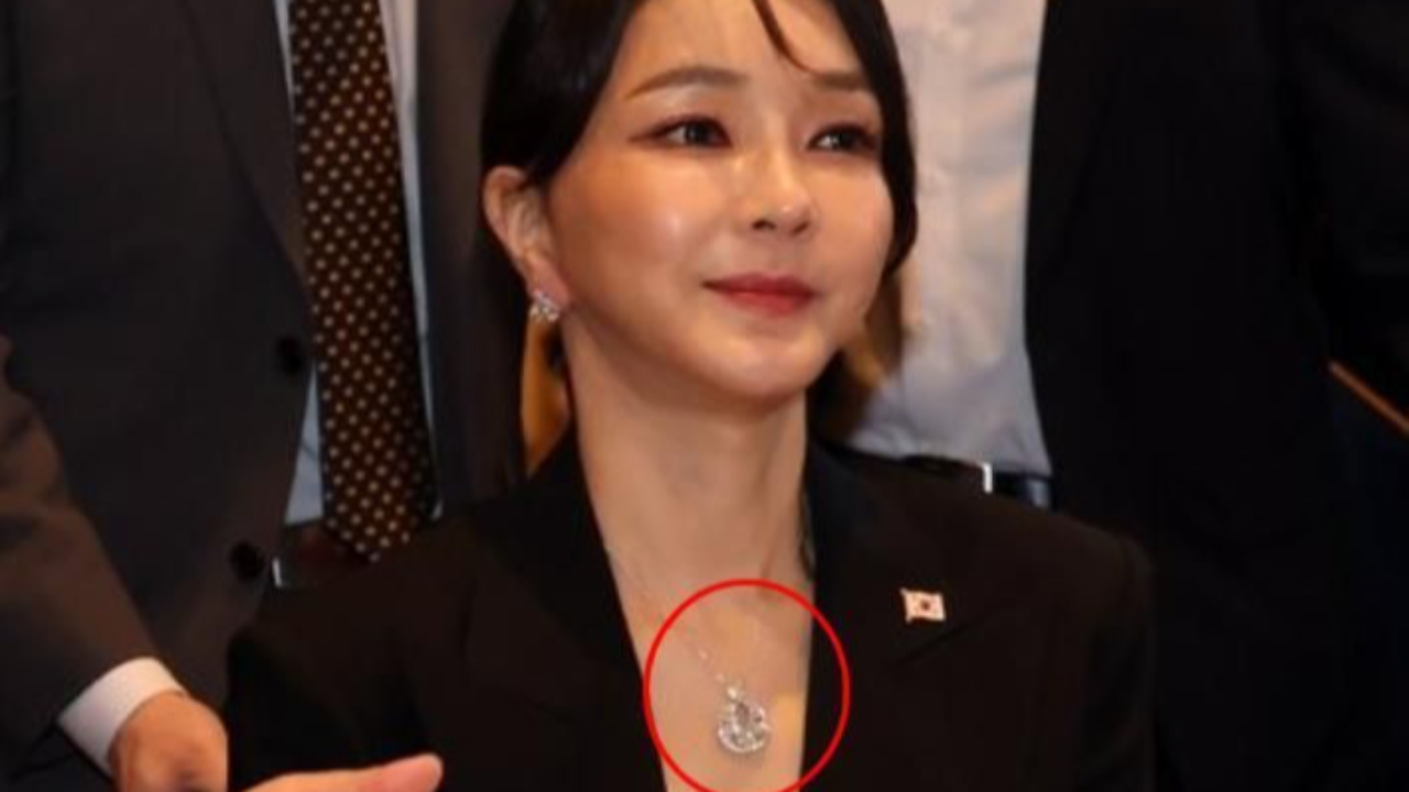 Бывшую первую леди Южной Кореи осудили за Van Cleef, Tiffany и Dior