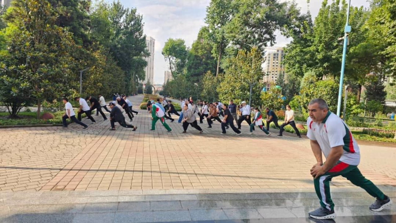 В Таджикистане приняли закон об ежедневной зарядке