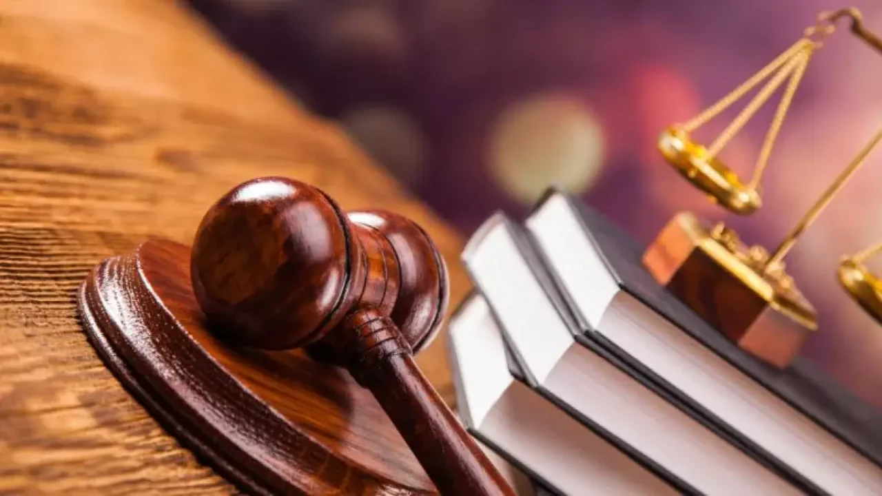 Сот пен журналист арасындағы дау: Әмір Қасеновтің «еркіндігі» туралы ақпарат жалған болып шықты