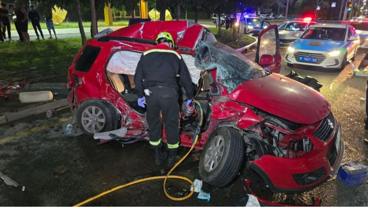 Смертельное ДТП на Рыскулова в Алматы: погибли два человека