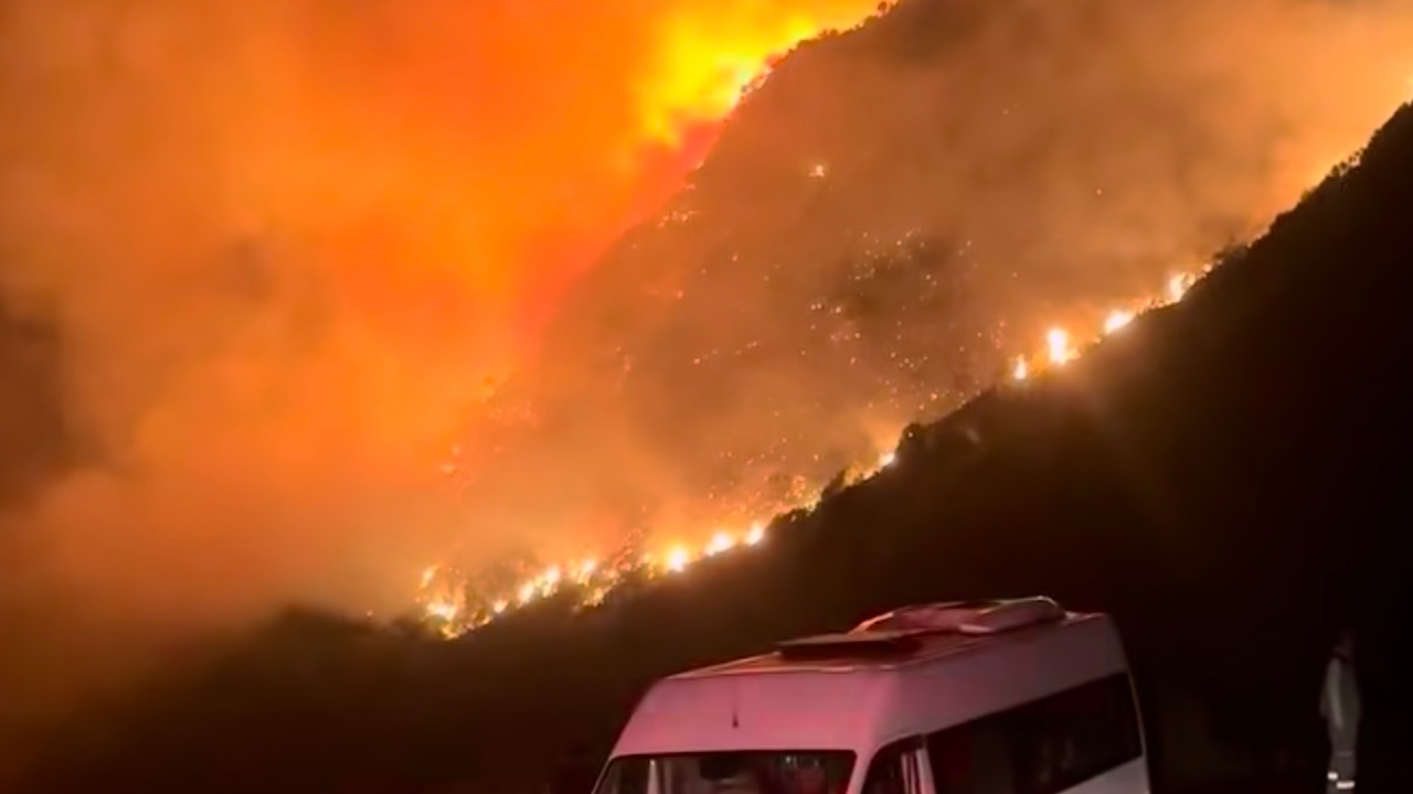 Forest Fires Spread Across Five Provinces in Turkey