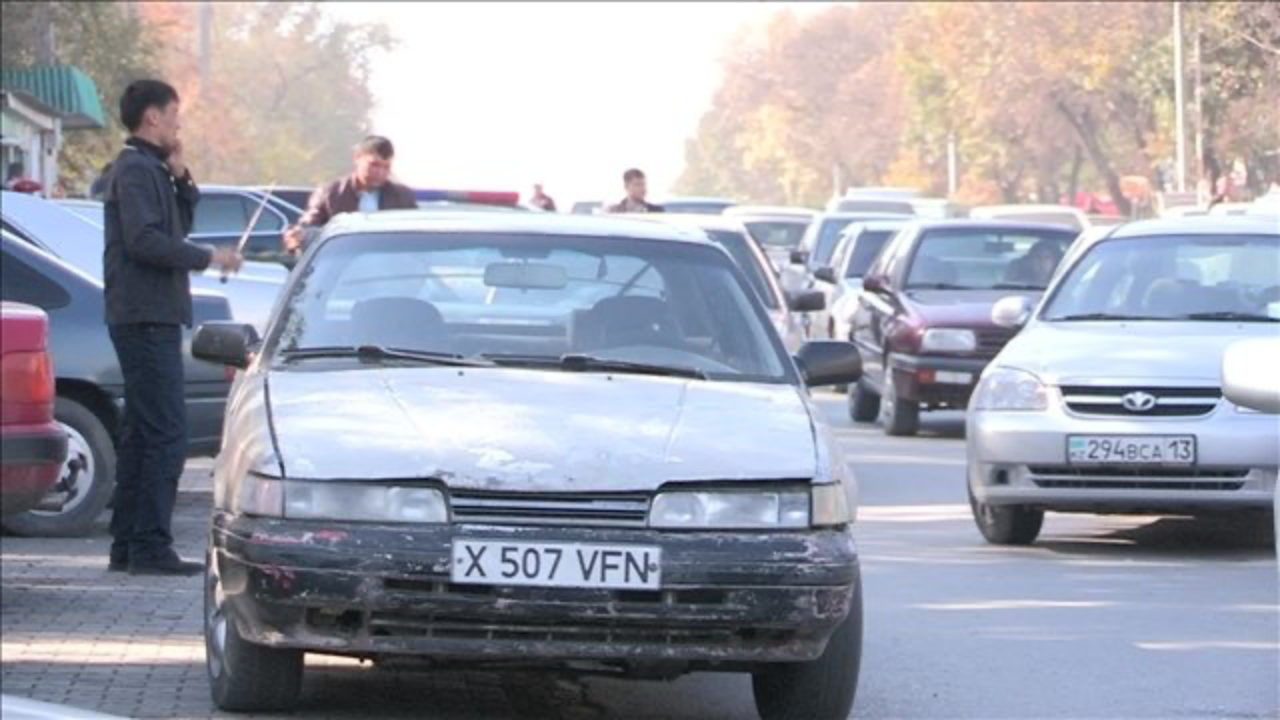 В некоторых районах алматинцам запретят ездить на старых авто