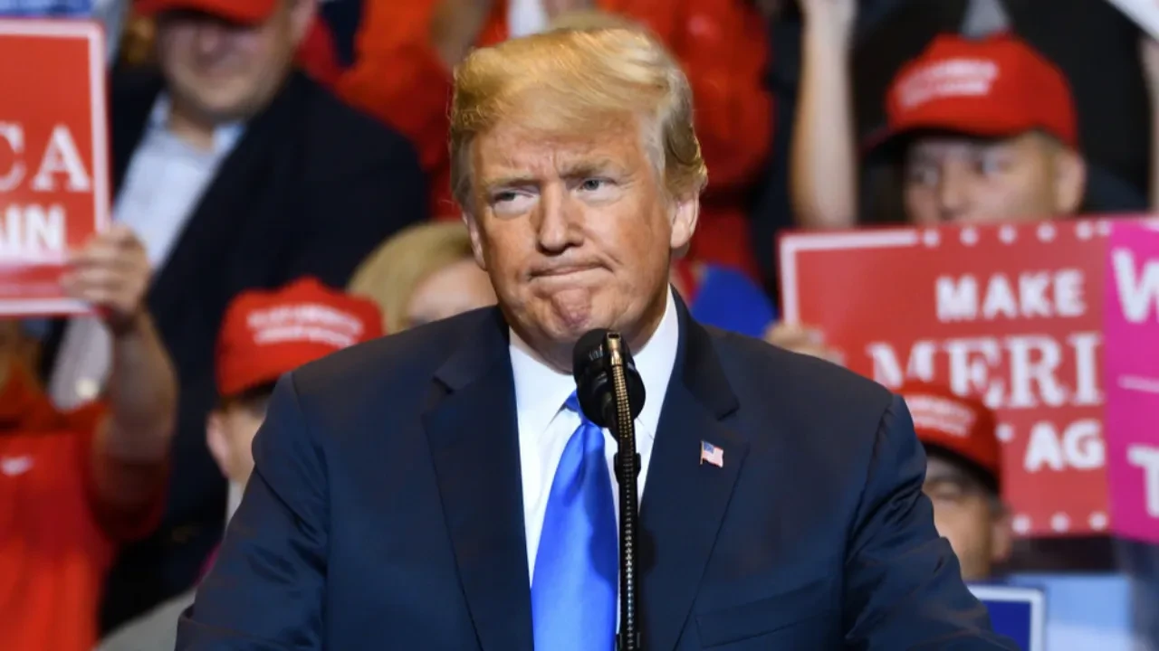 Трамптың АҚШ-та туған мигранттардың балаларына азаматтық бермеу туралы жарлығы қабылданбады