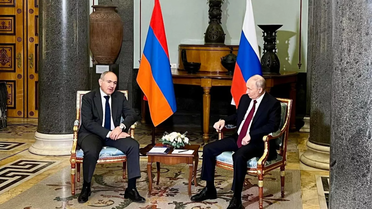 Путин призвал Армению сделать выбор между ЕС и ЕАЭС