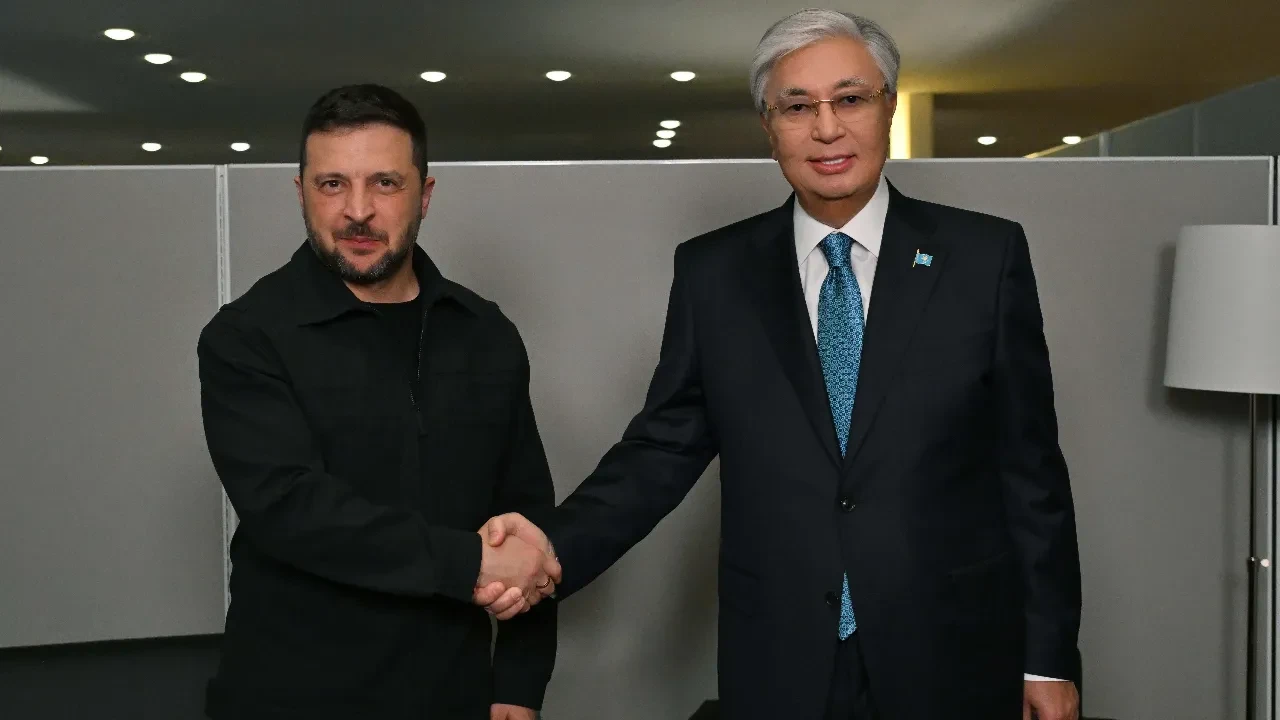 Тоқаев Зеленскийді Украина Тәуелсіздігінің 35 жылдығымен құттықтады