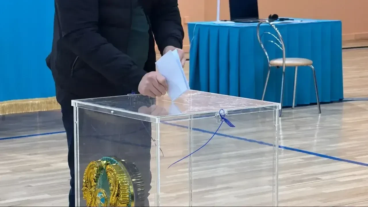 Қазақстанда Құрылтай сайлауында дауыс беру аяқталды