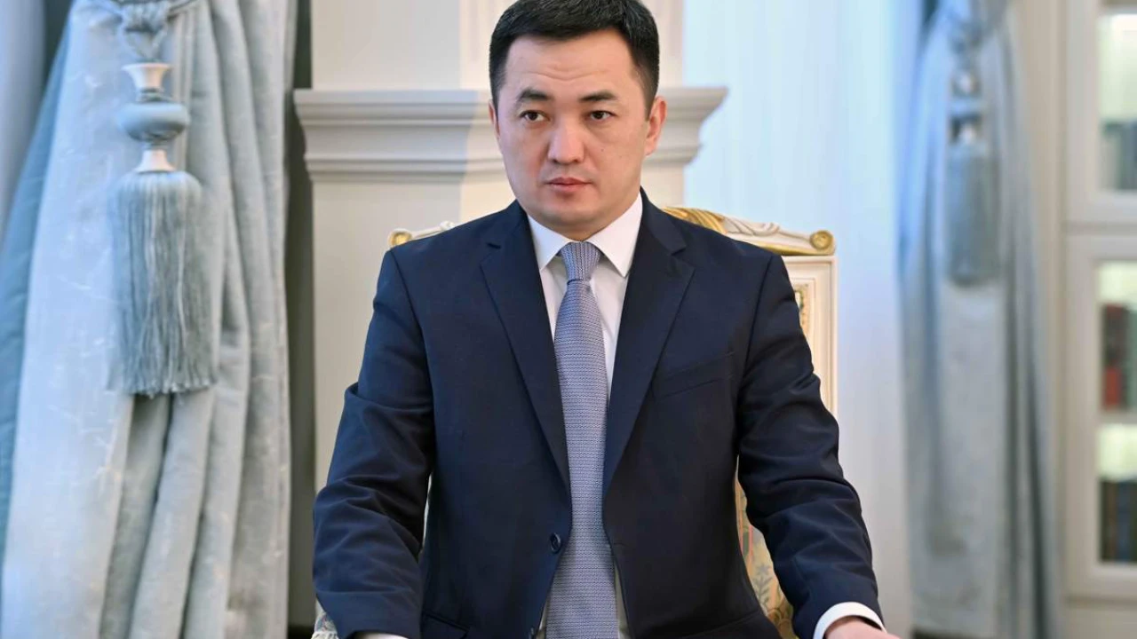 Станет ли Айбек Дадебай председателем Құрылтая