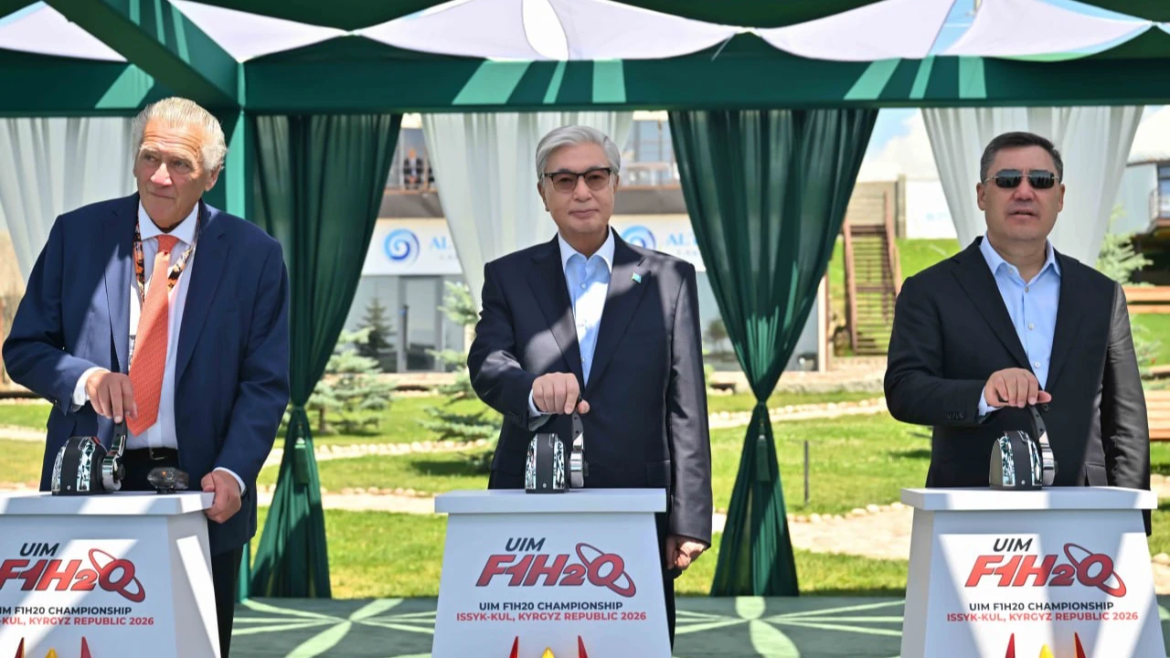Тоқаев пен Орталық Азия басшылары Ыстықкөлдегі F1H2O жарысын ашты