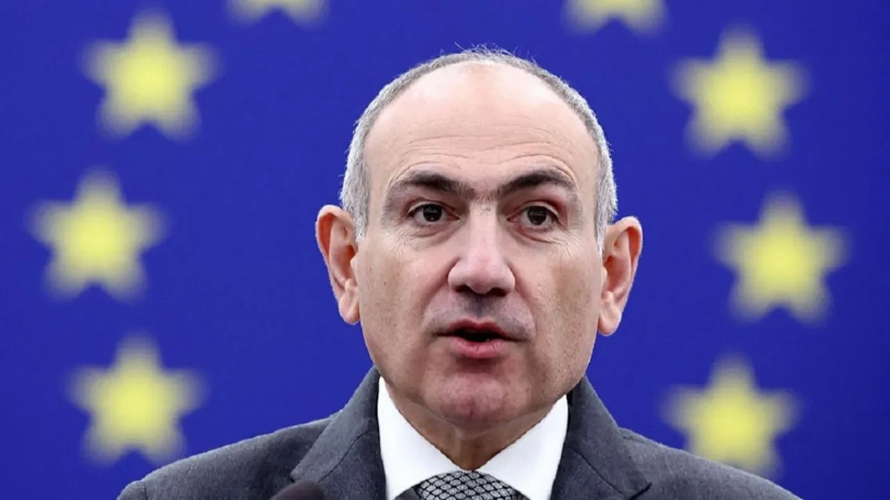 Пашинян: Армения ЕО мен ЕАЭО арасында таңдау жөнінде референдум өткізбейді