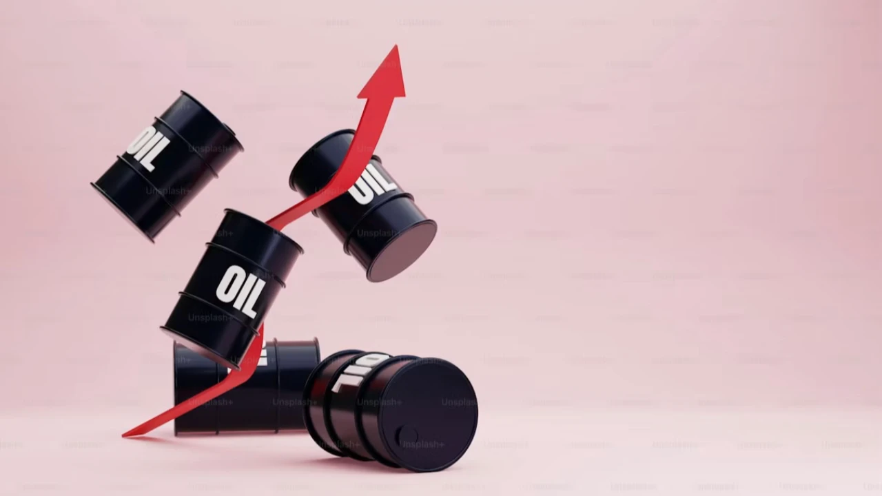 Нефть дорожает четвертый день подряд