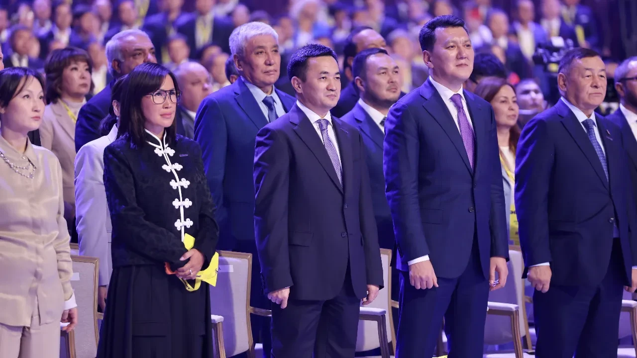 Қарин мен Мусин жоқ: «Әділет» тізіміне кімдер енбеді, кімдер Құрылтай депутаты болды
