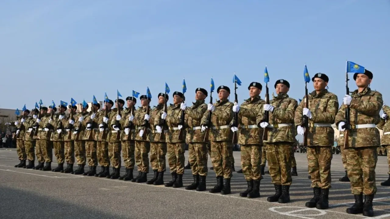 Қазақстанда 23 мыңнан астам азамат күзгі әскерге шақырылды