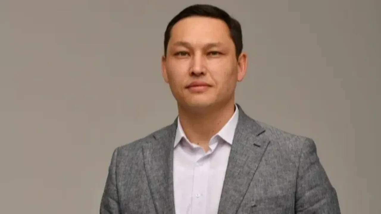 Сотқа 10 күн қалғанда Санжар Боқаевты Астанаға ауыстырған