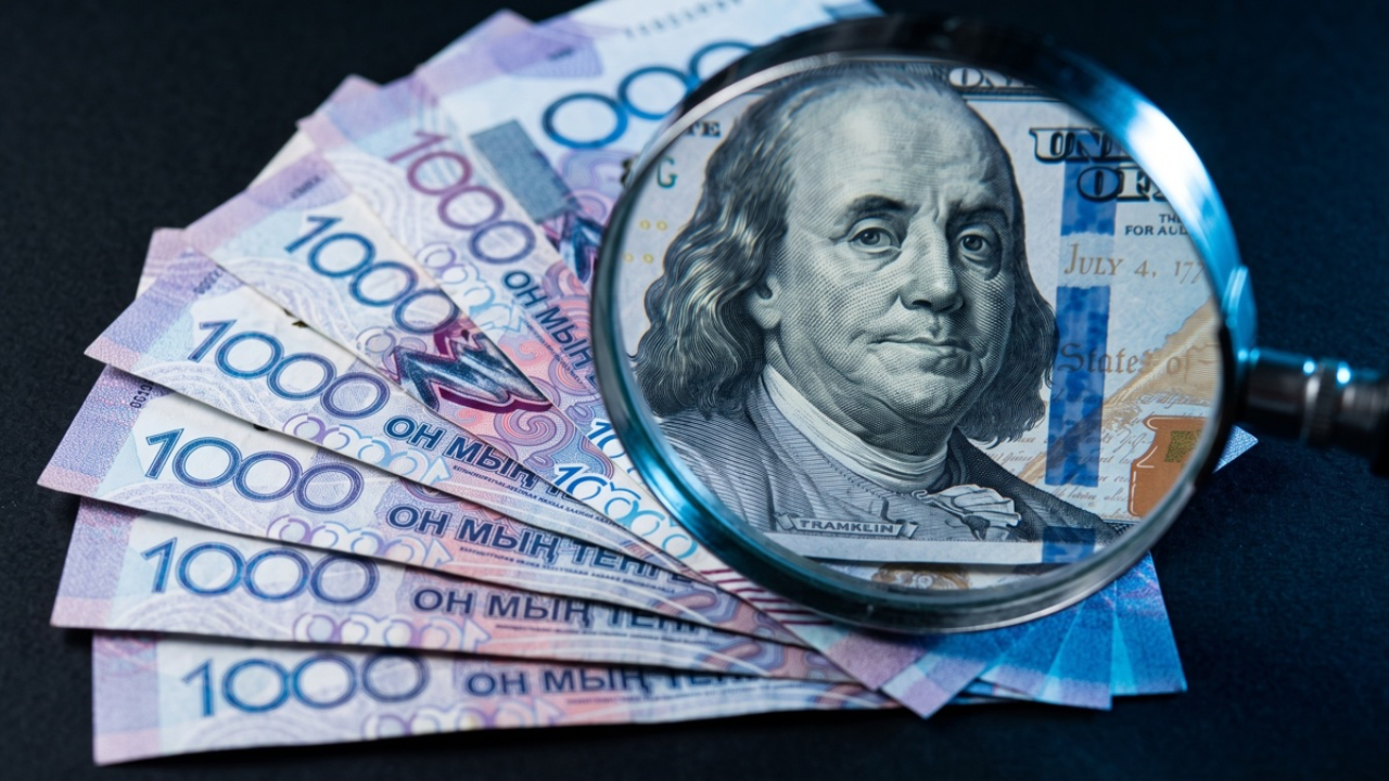 Доллар продолжает дешеветь: курс валют на 24 сентября