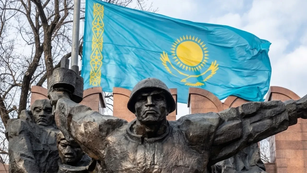 Патриотизм туралы ғылым не дейді: патриот болу үшін елді мақтау ғана жеткілікті ме?