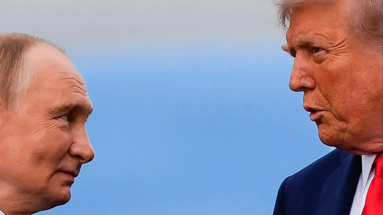 Трамп пен Путин Украинадағы соғысты талқылады